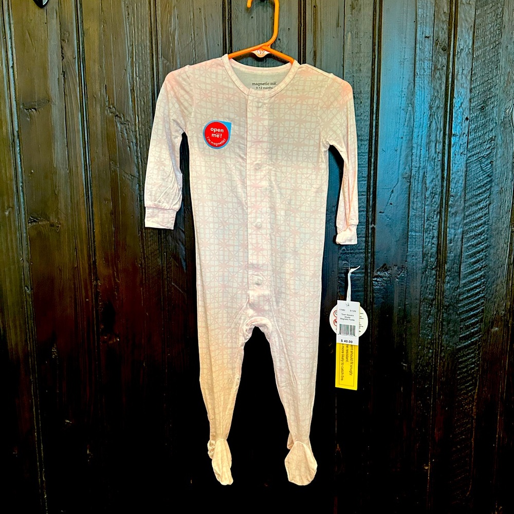 Magnetic Me NWT modal town square footie 9-12 months